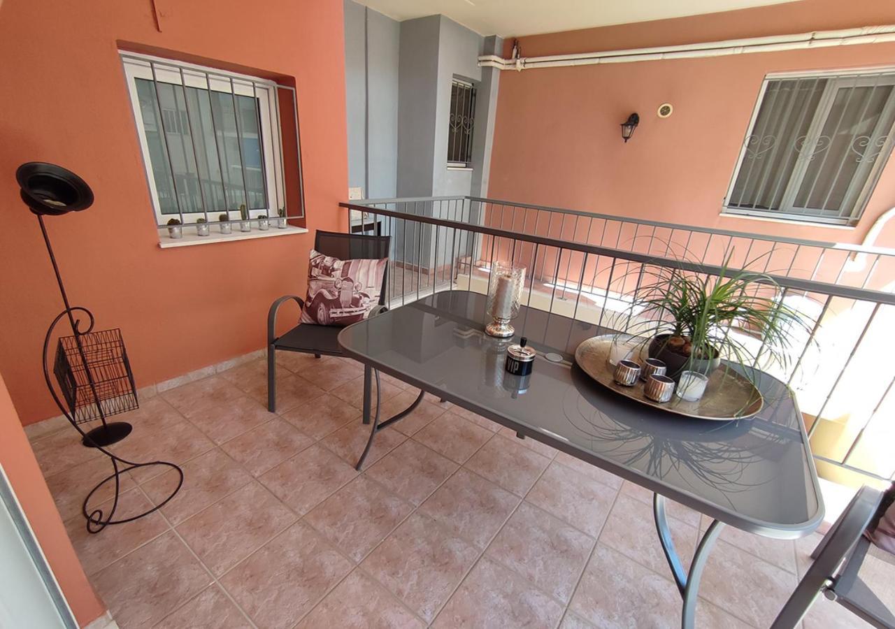 La Casa Di Chrysa Apartment Larissa Exterior photo
